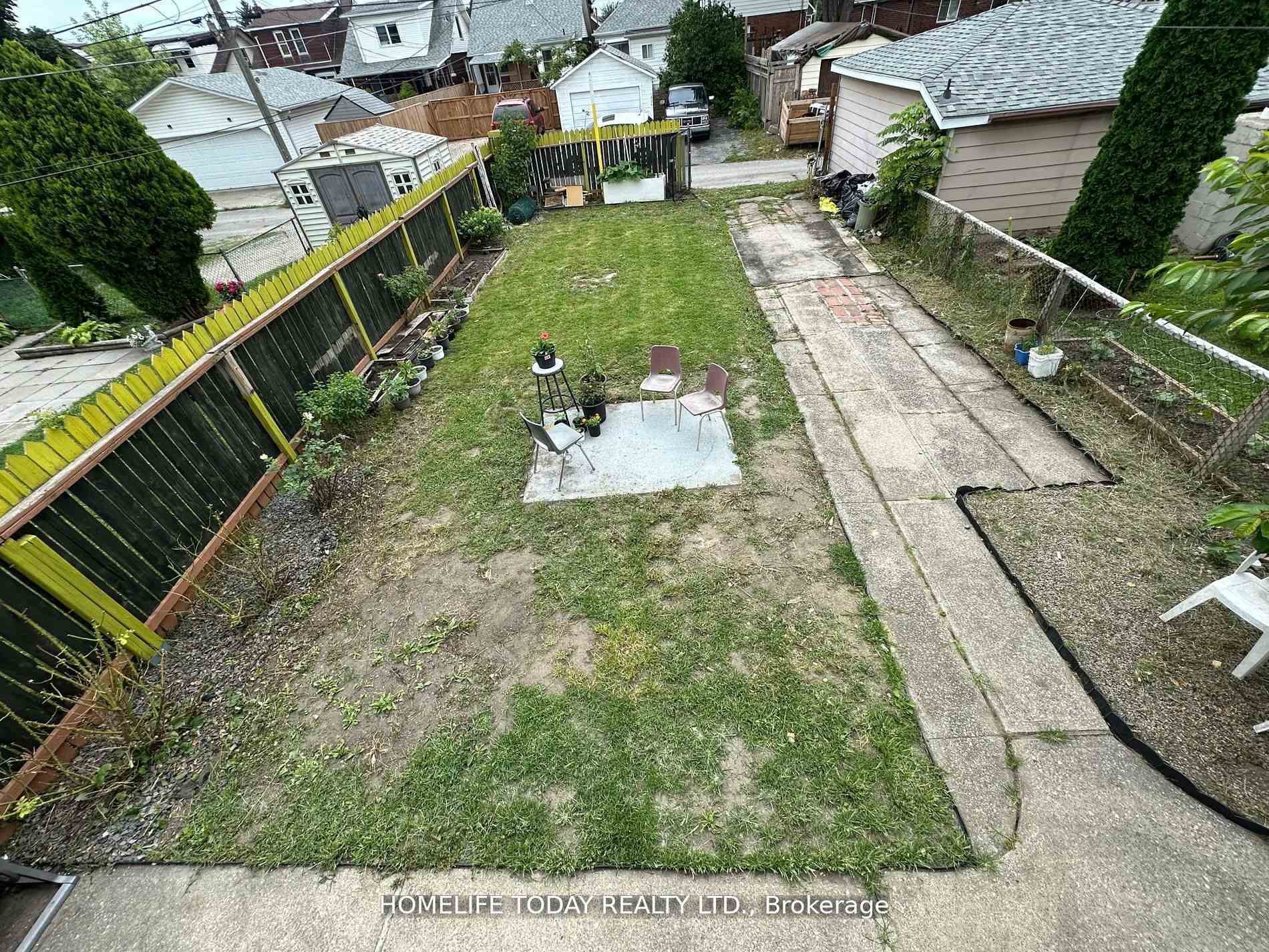 Photo 27 of 1529 Hall Avenue, Windsor, Walkerville — HOMEH