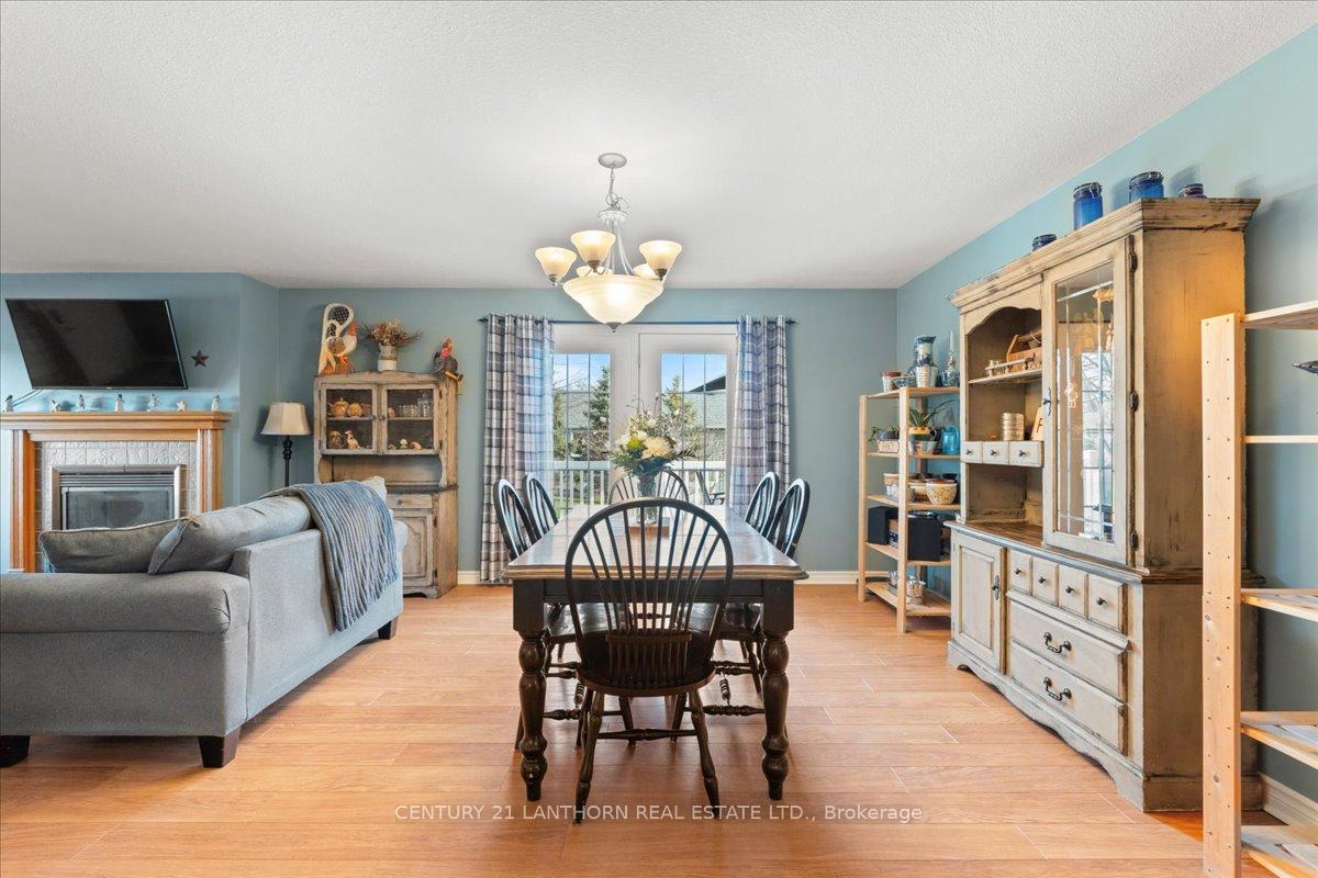 Photo 9 of 268 Henry Street, Stirling-Rawdon, Stirling Ward — HOMEH