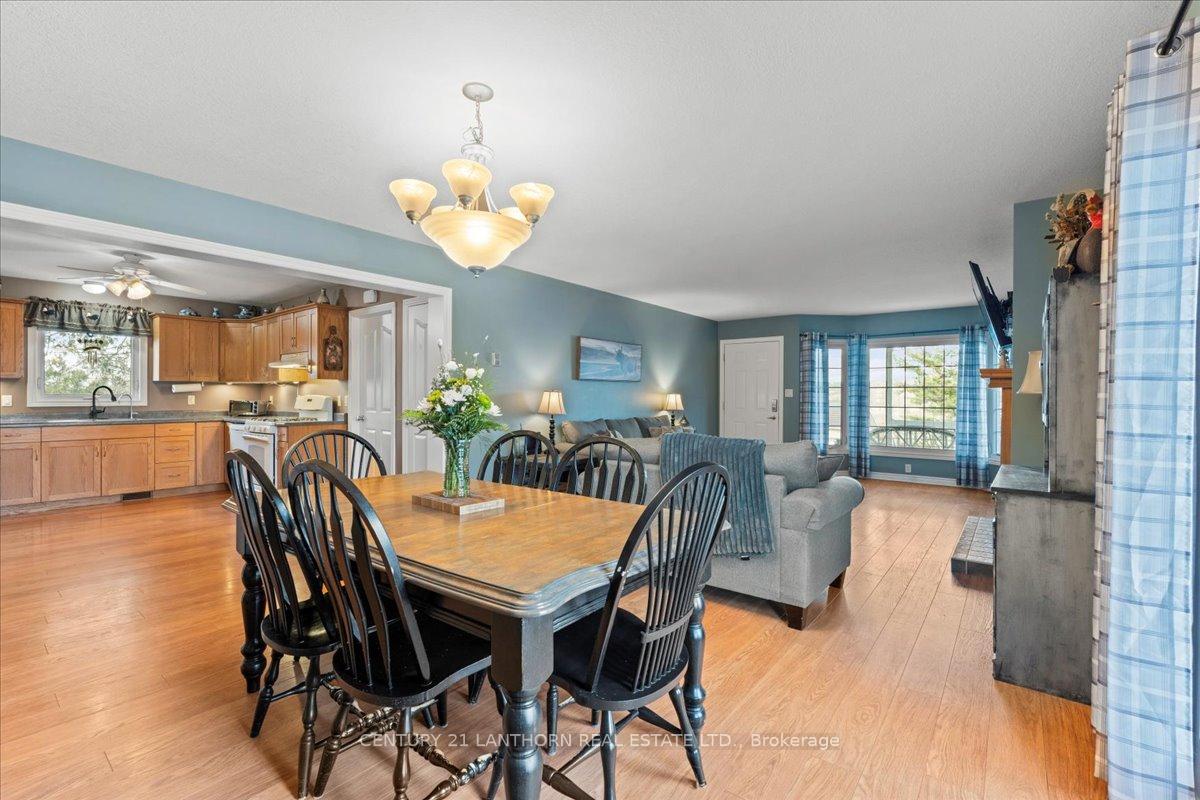 Photo 13 of 268 Henry Street, Stirling-Rawdon, Stirling Ward — HOMEH