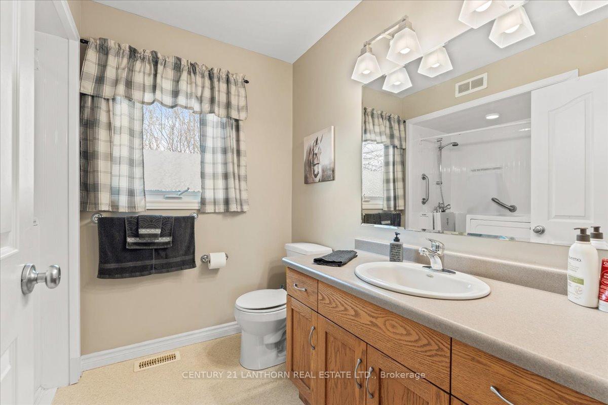 Photo 21 of 268 Henry Street, Stirling-Rawdon, Stirling Ward — HOMEH