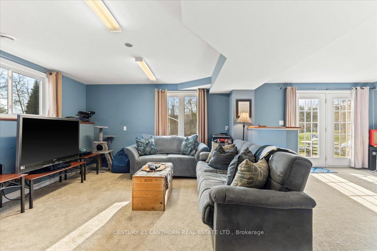 Photo 23 of 268 Henry Street, Stirling-Rawdon, Stirling Ward — HOMEH