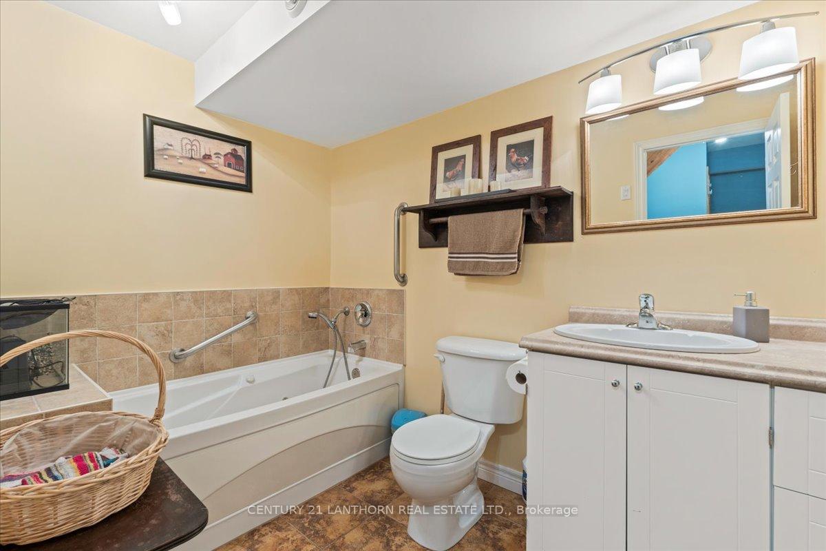 Photo 17 of 268 Henry Street, Stirling-Rawdon, Stirling Ward — HOMEH