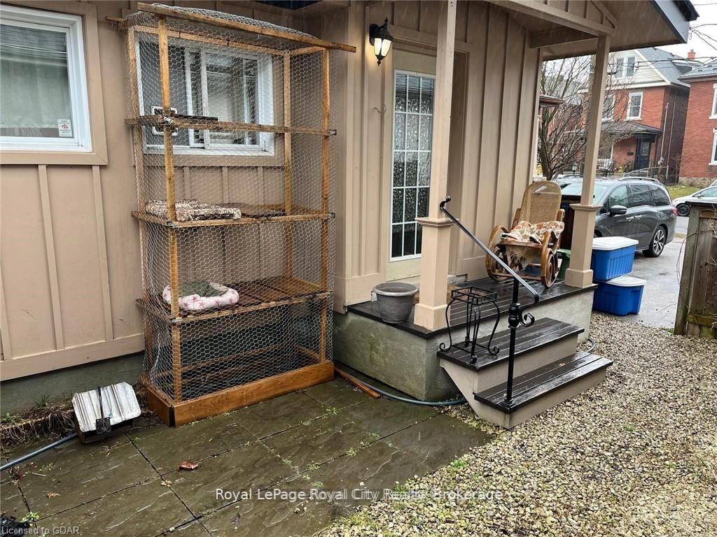 Photo 7 of 96A Harris Street, Guelph, St. Patrick's Ward — HOMEH