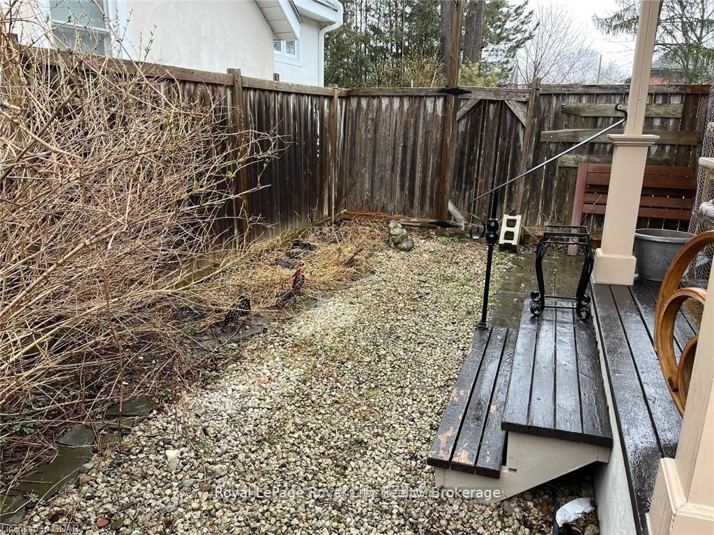 Photo 8 of 96A Harris Street, Guelph, St. Patrick's Ward — HOMEH