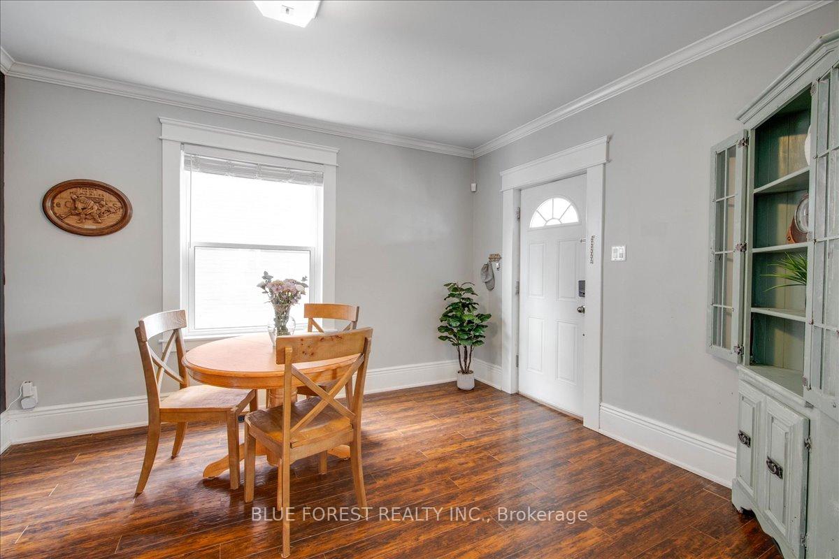 Photo 6 of 33 Metcalfe Street, St. Thomas — HOMEH
