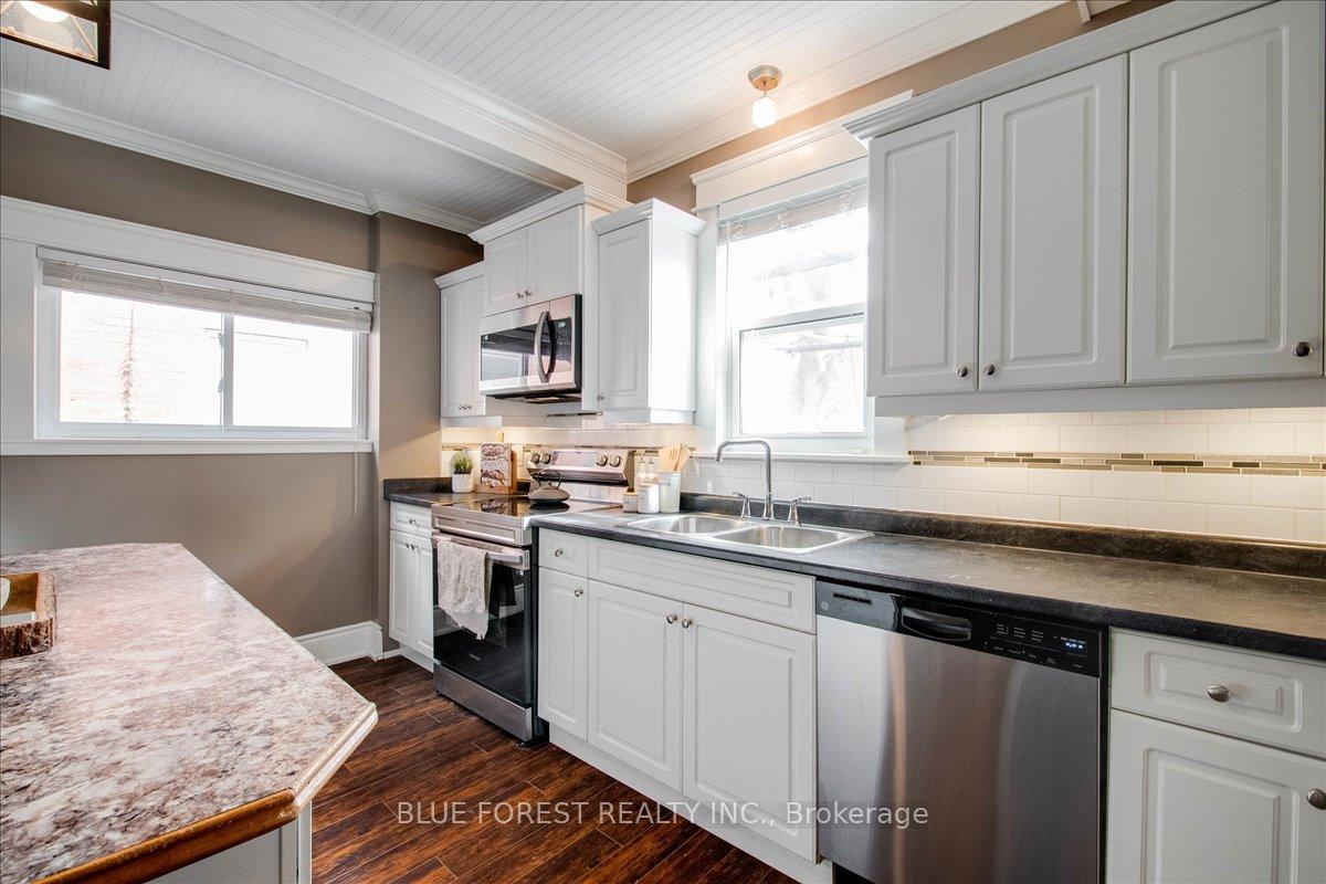 Photo 29 of 33 Metcalfe Street, St. Thomas — HOMEH