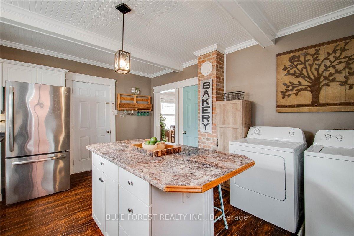 Photo 24 of 33 Metcalfe Street, St. Thomas — HOMEH