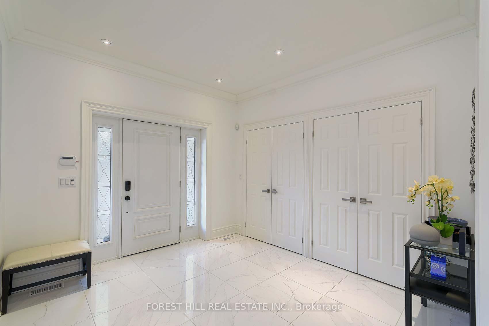 Photo 4 of 36 Manor Haven Road, Toronto, Englemount-Lawrence — HOMEH