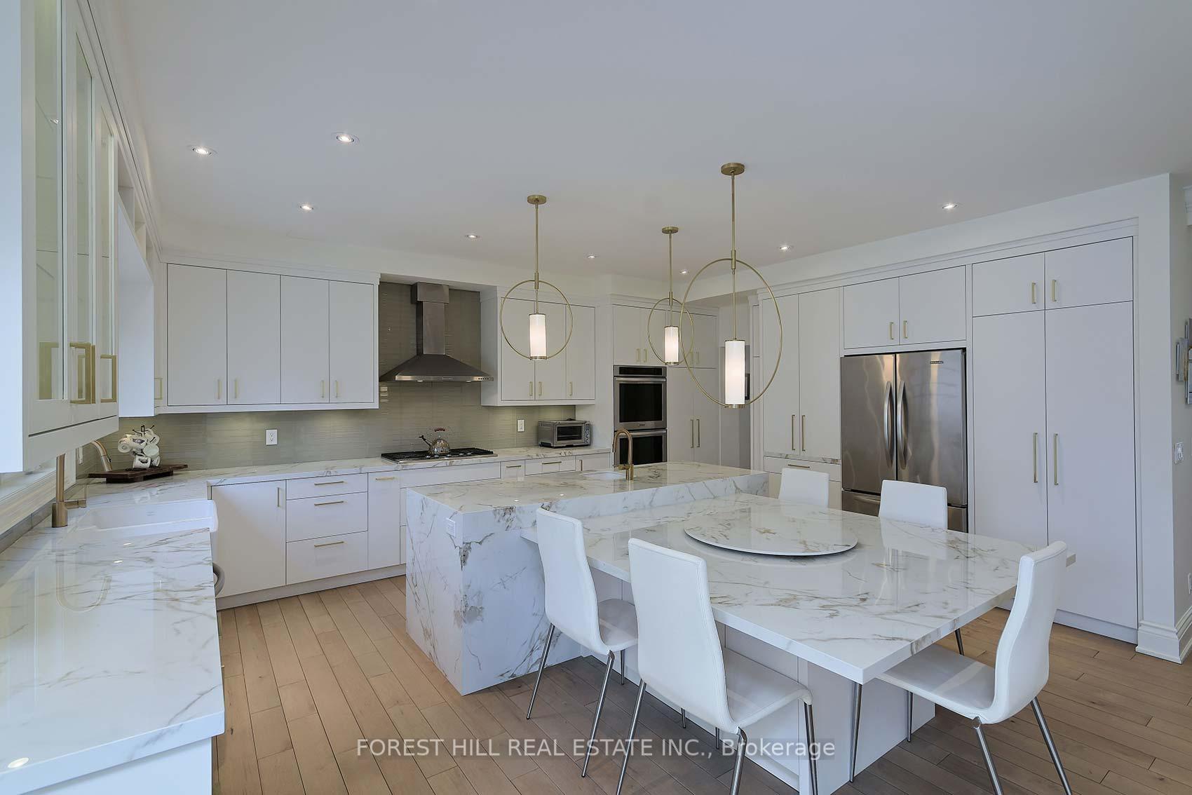 Photo 12 of 36 Manor Haven Road, Toronto, Englemount-Lawrence — HOMEH