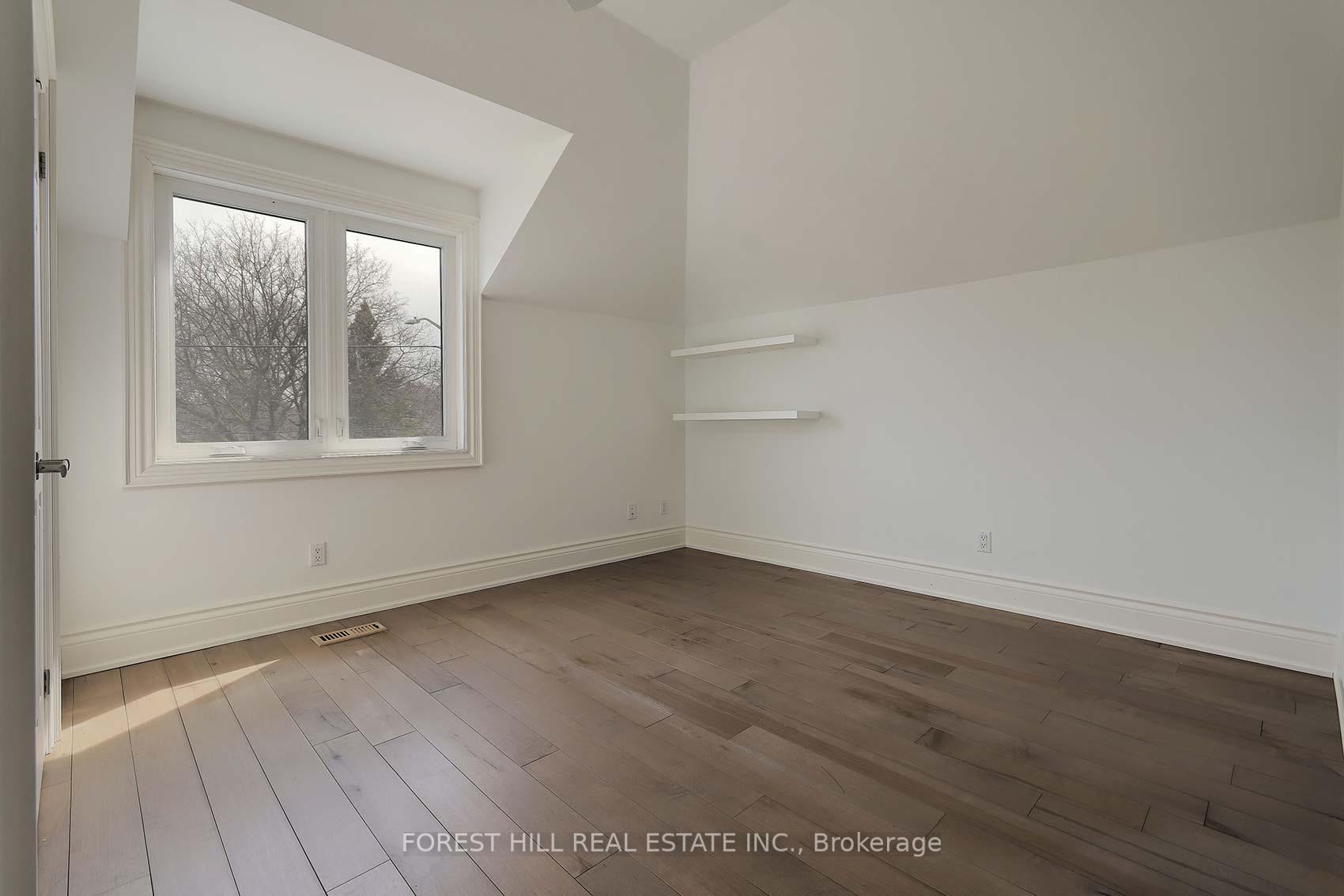 Photo 29 of 36 Manor Haven Road, Toronto, Englemount-Lawrence — HOMEH