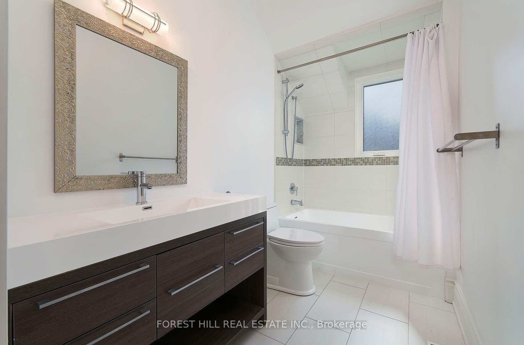 Photo 32 of 36 Manor Haven Road, Toronto, Englemount-Lawrence — HOMEH