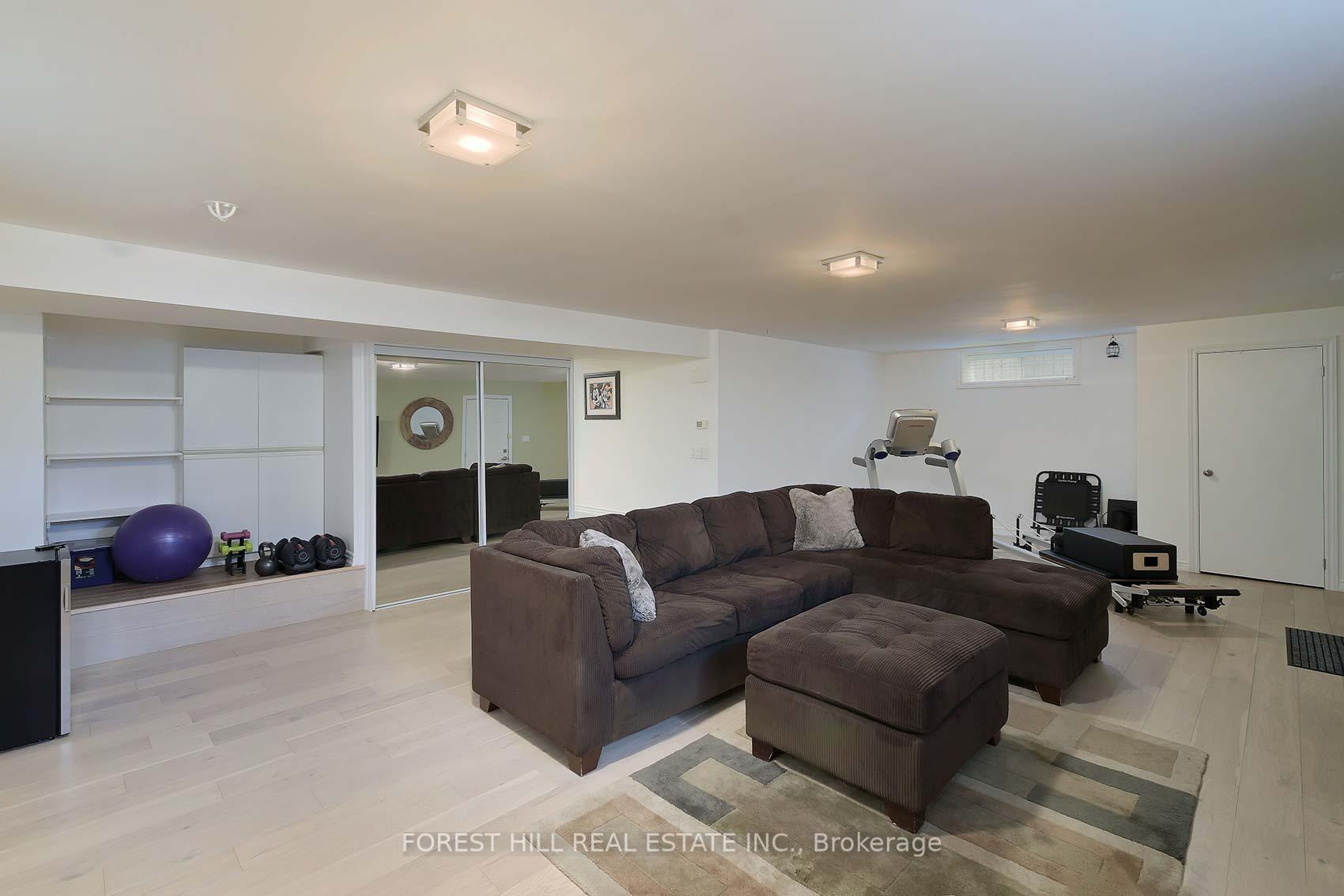 Photo 47 of 36 Manor Haven Road, Toronto, Englemount-Lawrence — HOMEH