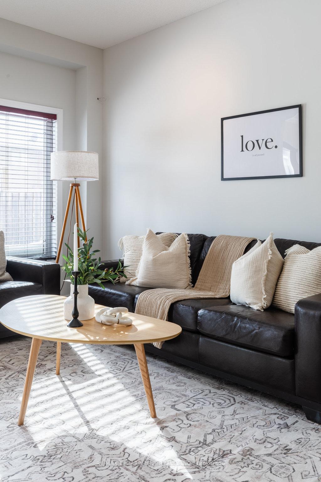 Photo 9 of 41 Bankfield Crescent, Hamilton, Stoney Creek — HOMEH