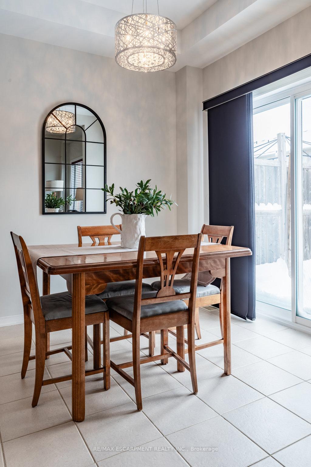 Photo 15 of 41 Bankfield Crescent, Hamilton, Stoney Creek — HOMEH