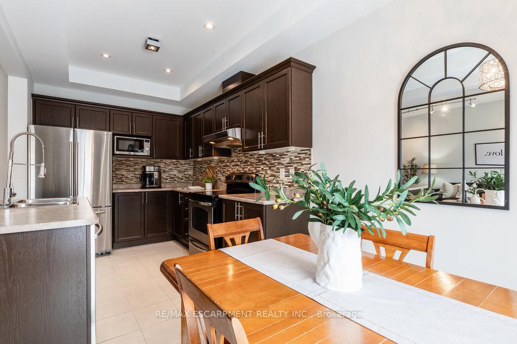 Photo 14 of 41 Bankfield Crescent, Hamilton, Stoney Creek — HOMEH