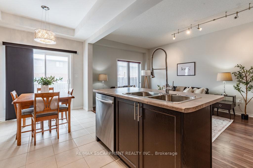 Photo 17 of 41 Bankfield Crescent, Hamilton, Stoney Creek — HOMEH