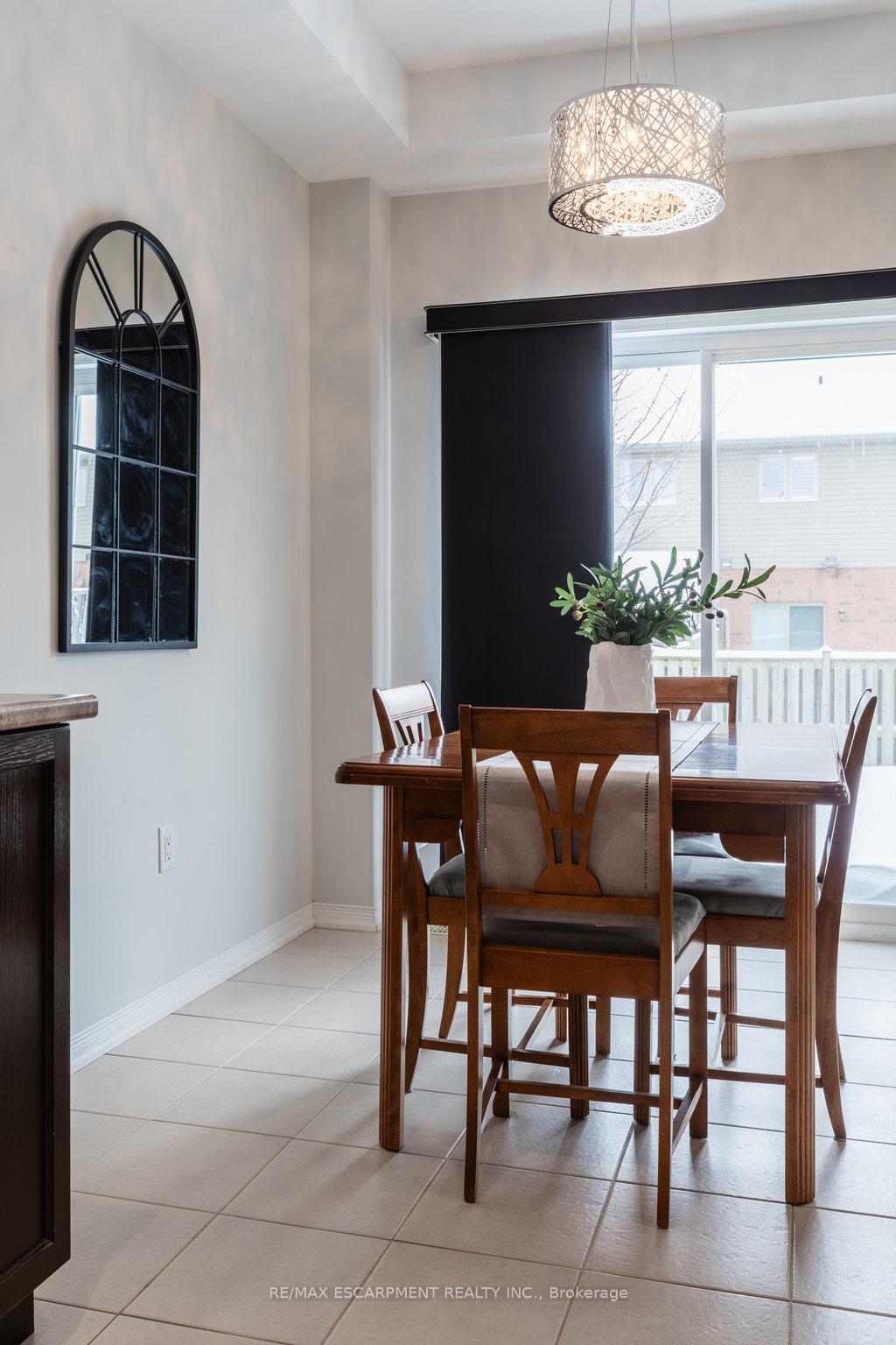 Photo 39 of 41 Bankfield Crescent, Hamilton, Stoney Creek — HOMEH