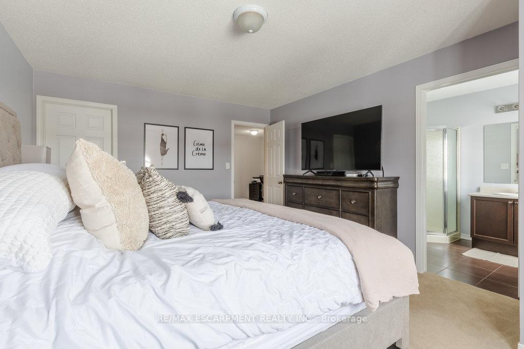 Photo 16 of 41 Bankfield Crescent, Hamilton, Stoney Creek — HOMEH