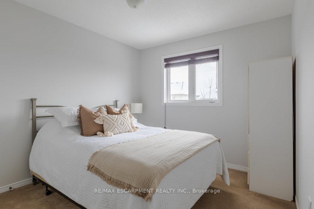 Photo 24 of 41 Bankfield Crescent, Hamilton, Stoney Creek — HOMEH