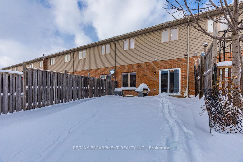 Photo 38 of 41 Bankfield Crescent, Hamilton, Stoney Creek — HOMEH
