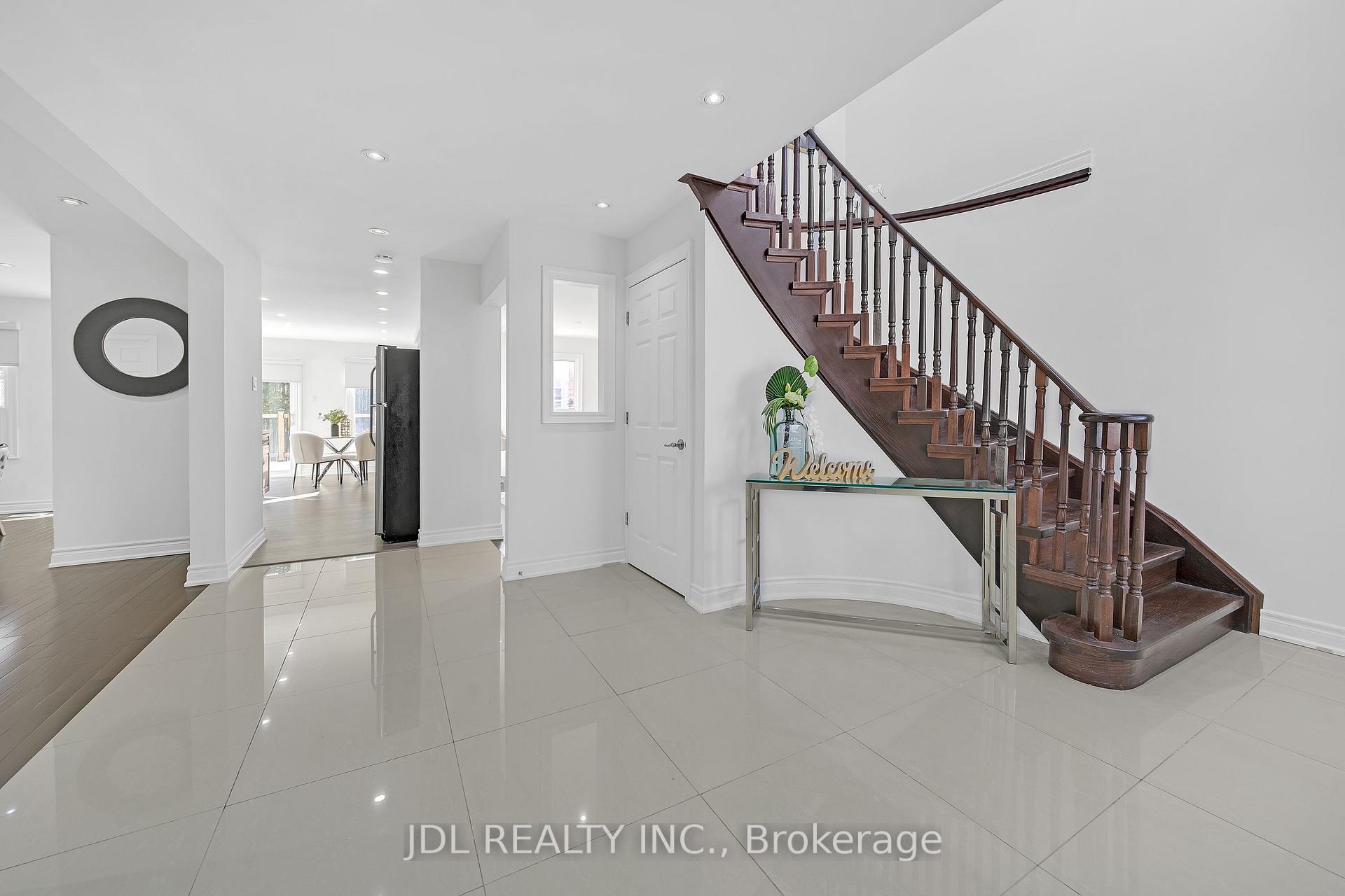 Photo 2 of 7 Parkins Drive, Ajax, Central — HOMEH