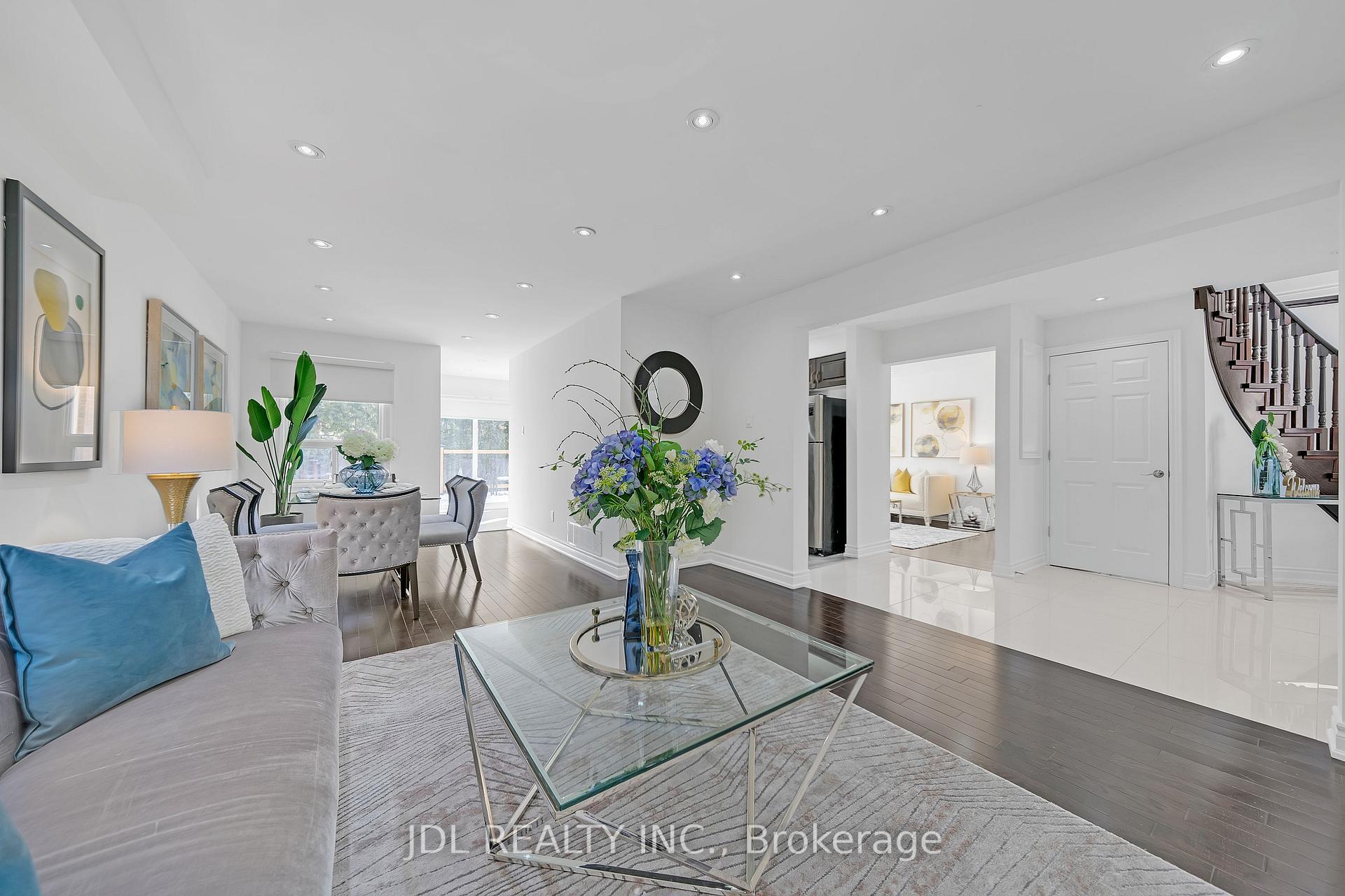 Photo 14 of 7 Parkins Drive, Ajax, Central — HOMEH