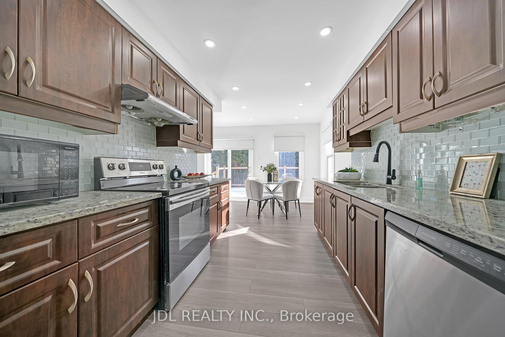 Photo 24 of 7 Parkins Drive, Ajax, Central — HOMEH