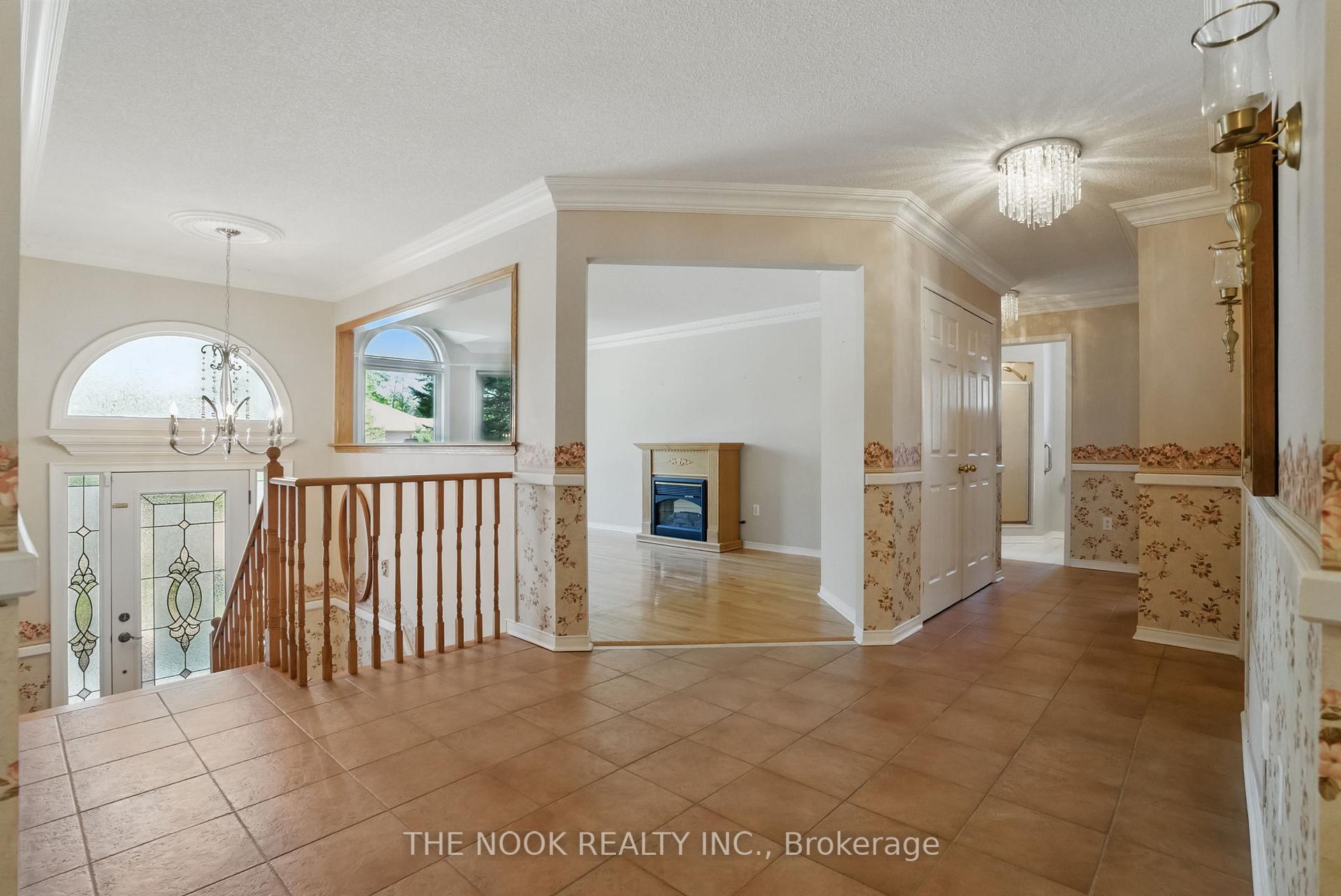 Photo 3 of 72 Silver Birch Avenue, Wasaga Beach — HOMEH