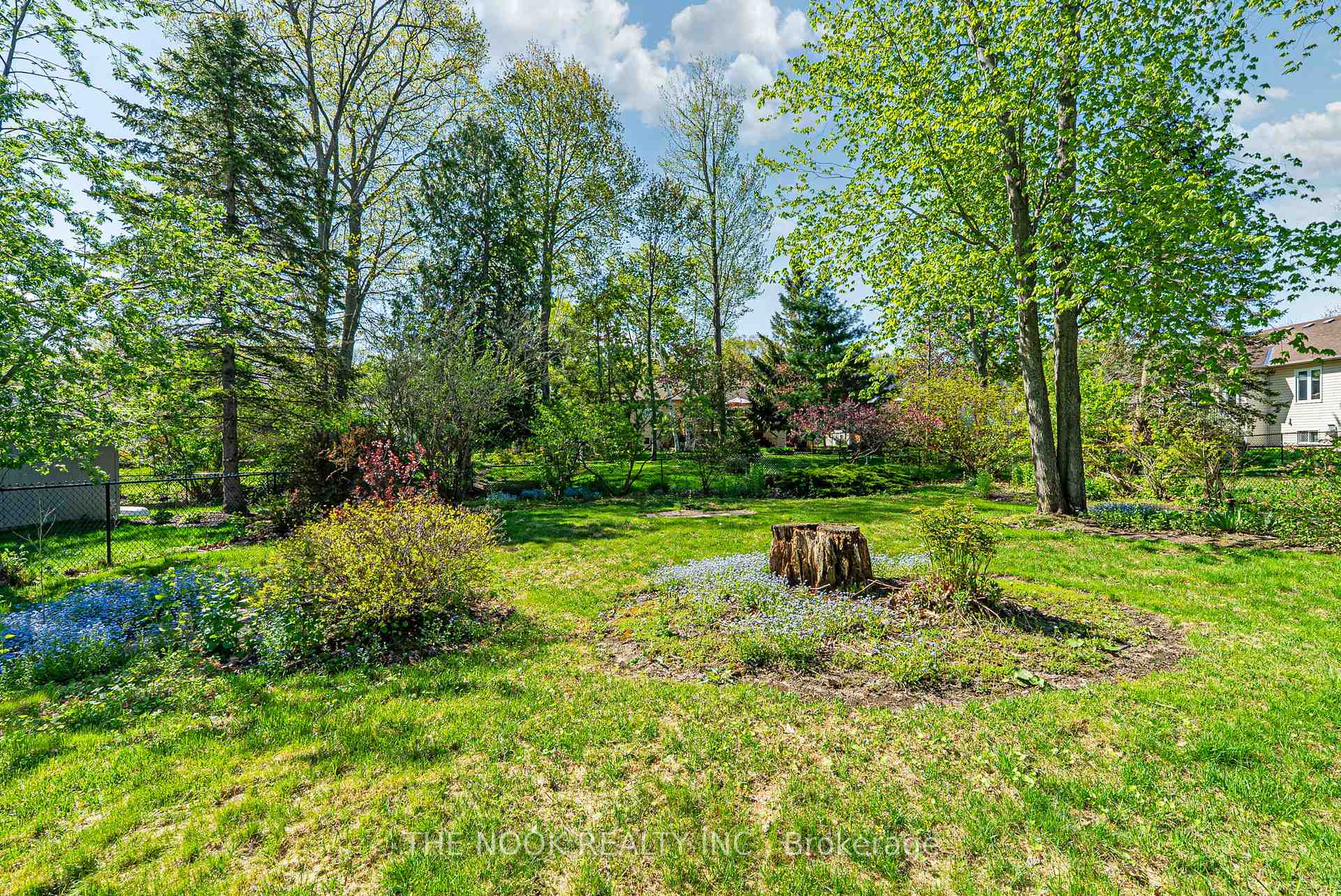 Photo 46 of 72 Silver Birch Avenue, Wasaga Beach — HOMEH