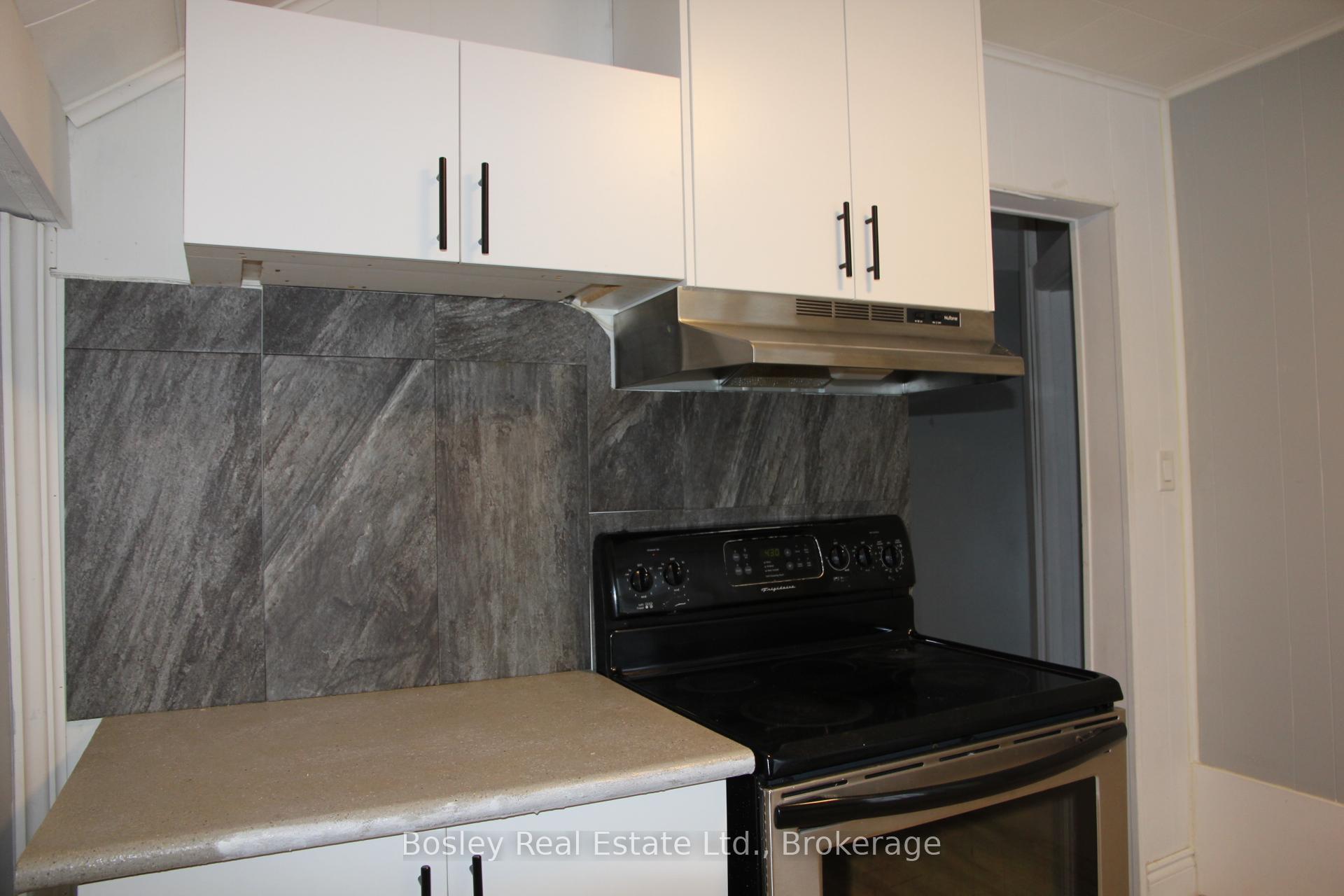 Photo 10 of 381 Gloucester Street, Midland — HOMEH