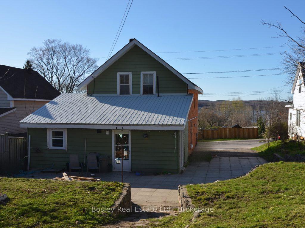 Photo 5 of 381 Gloucester Street, Midland — HOMEH