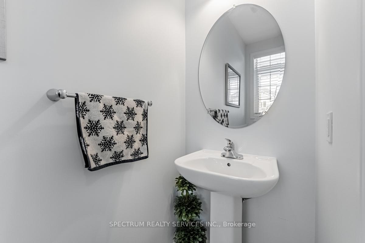 Photo 14 of 174 Whittington Drive, Hamilton, Ancaster — HOMEH
