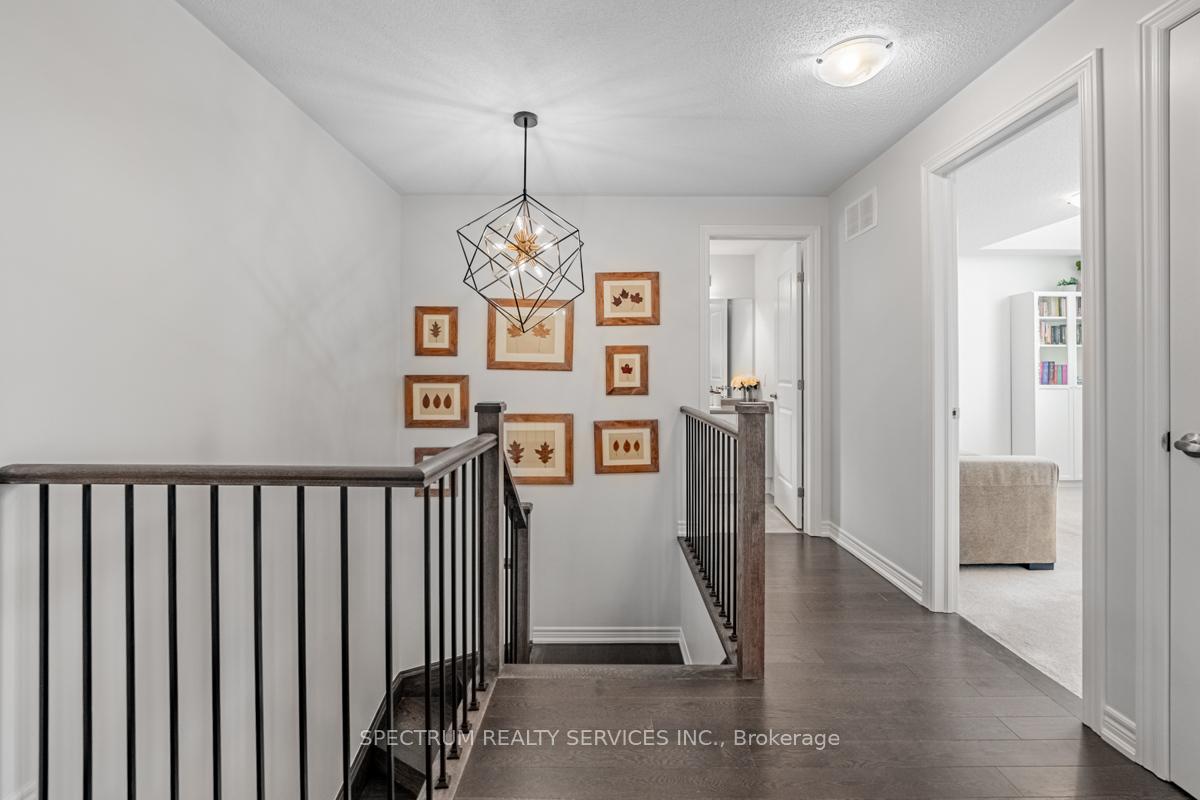 Photo 16 of 174 Whittington Drive, Hamilton, Ancaster — HOMEH