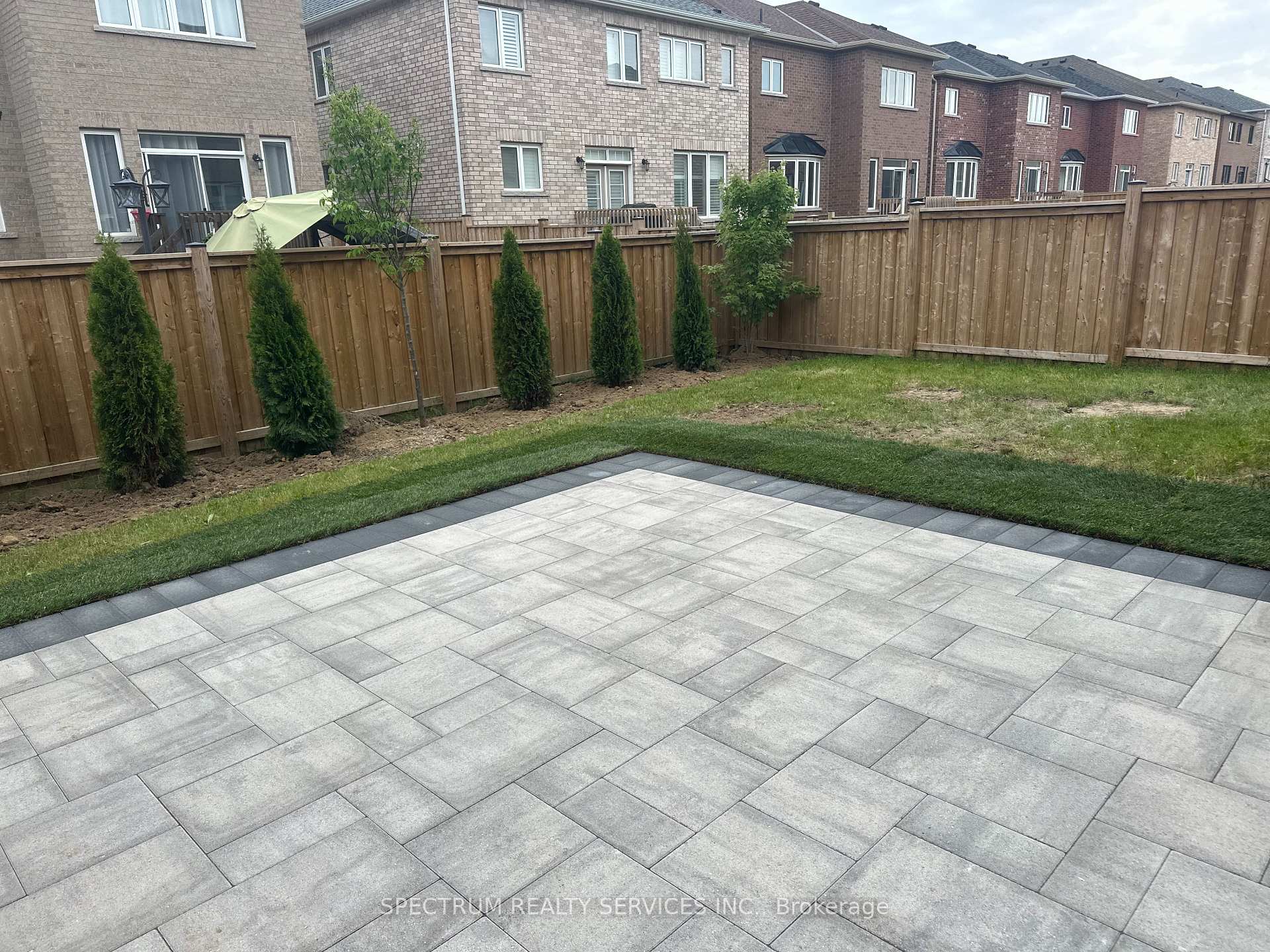 Photo 36 of 174 Whittington Drive, Hamilton, Ancaster — HOMEH