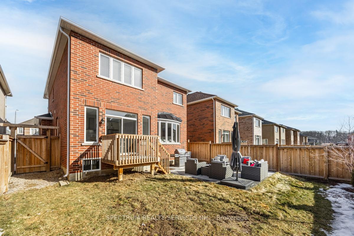 Photo 35 of 174 Whittington Drive, Hamilton, Ancaster — HOMEH