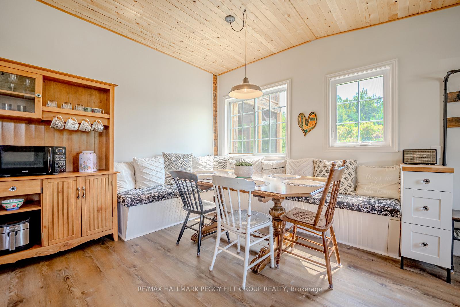 Photo 5 of 2161 Coopers Falls Road, Severn, Washago — HOMEH