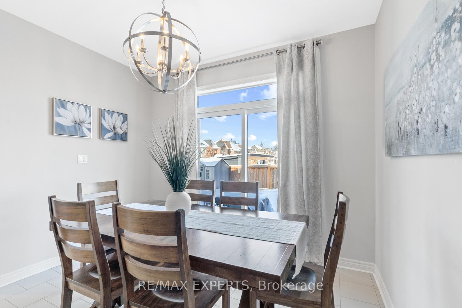 Photo 7 of 60 McCabe Lane, New Tecumseth, Tottenham — HOMEH