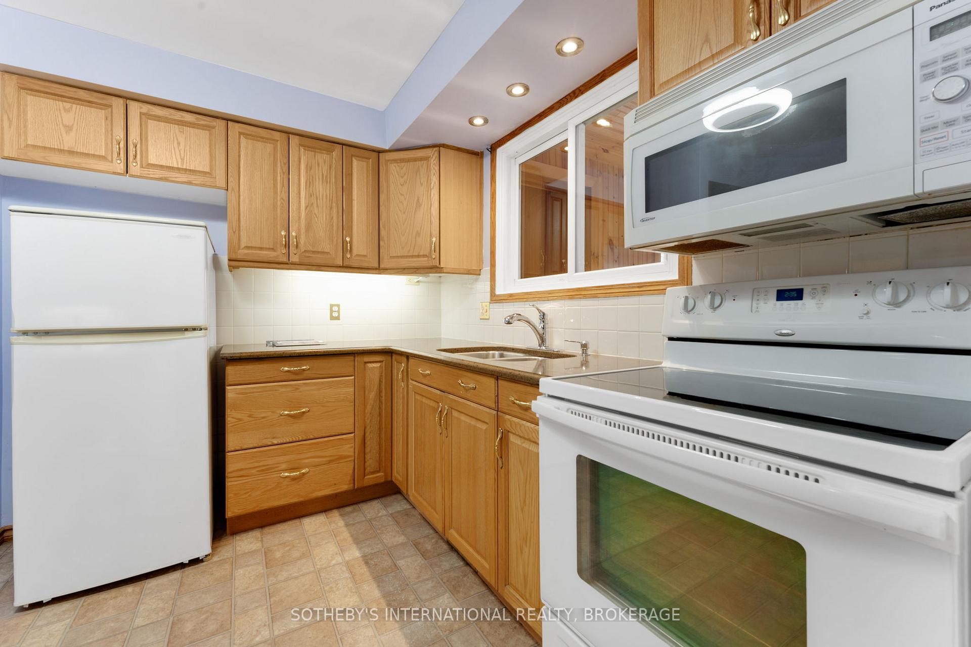 Photo 4 of 4 Huntley Crescent, St. Catharines, Carlton/Bunting — HOMEH