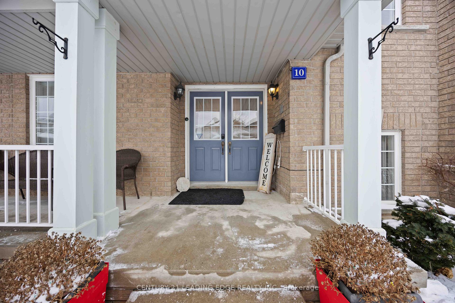 Photo 3 of 10 Shuttleworth Drive, Clarington, Courtice — HOMEH