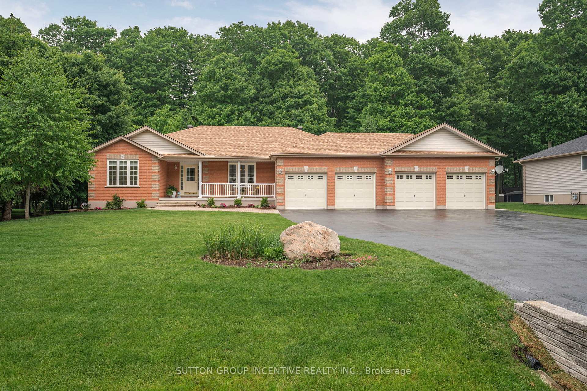 Photo 1 of 40 O'Neill Circle, Springwater, Phelpston — HOMEH
