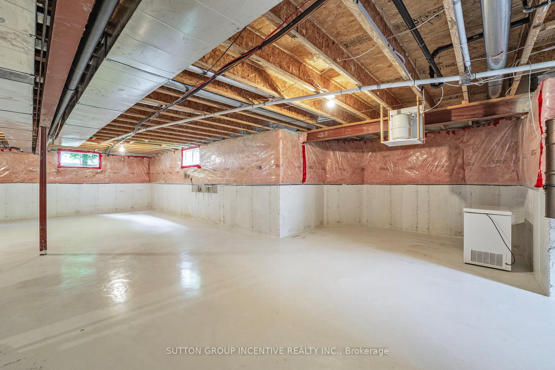 Photo 13 of 40 O'Neill Circle, Springwater, Phelpston — HOMEH
