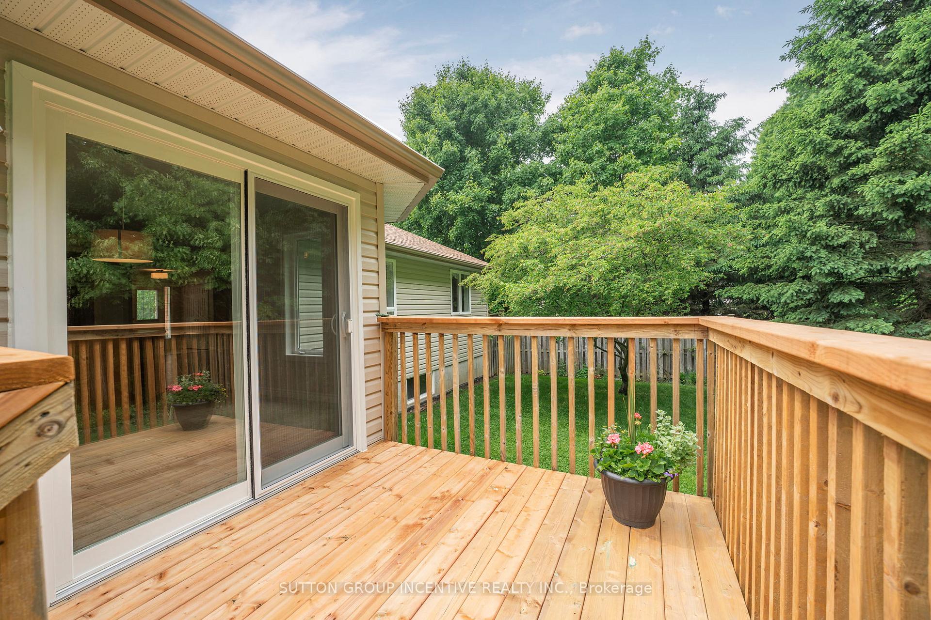 Photo 15 of 40 O'Neill Circle, Springwater, Phelpston — HOMEH