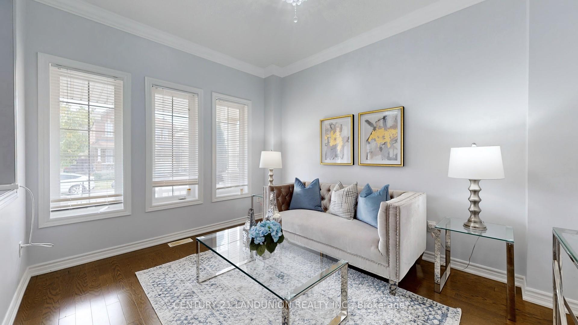 Photo 5 of 29 Greenspire Avenue, Markham, Wismer — HOMEH