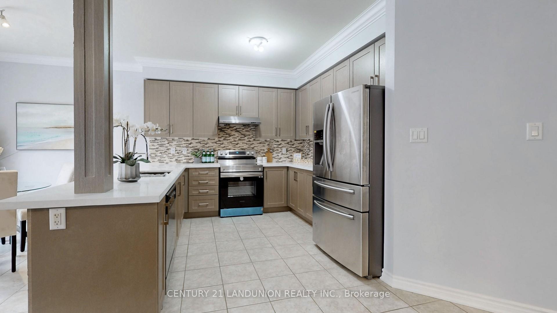 Photo 13 of 29 Greenspire Avenue, Markham, Wismer — HOMEH