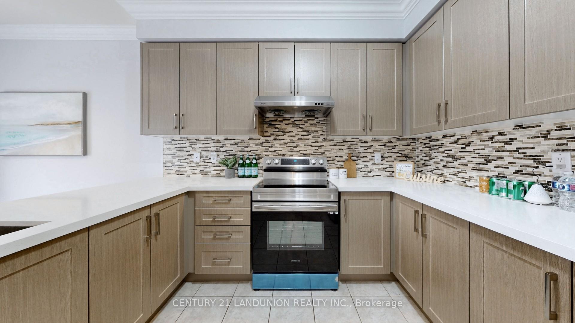 Photo 14 of 29 Greenspire Avenue, Markham, Wismer — HOMEH