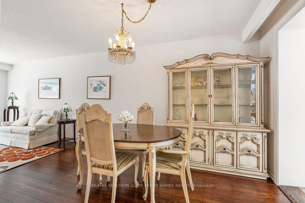 Photo 7 of 20 Bakerdale Road, Markham, Bullock — HOMEH