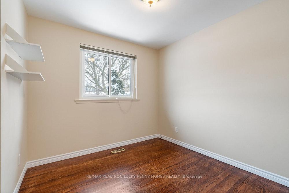 Photo 19 of 20 Bakerdale Road, Markham, Bullock — HOMEH