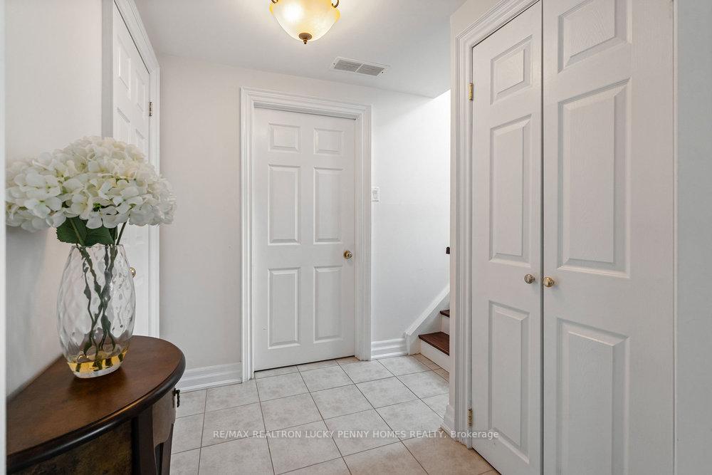 Photo 24 of 20 Bakerdale Road, Markham, Bullock — HOMEH