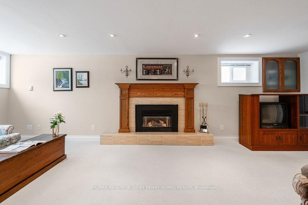 Photo 23 of 20 Bakerdale Road, Markham, Bullock — HOMEH