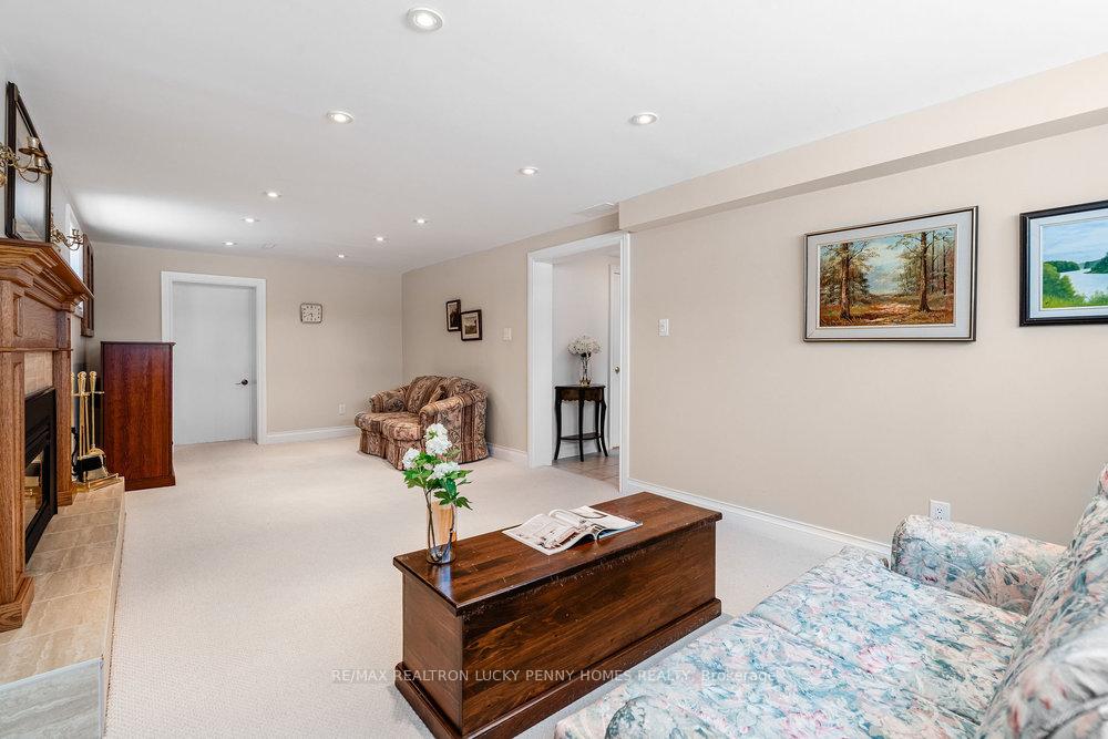 Photo 22 of 20 Bakerdale Road, Markham, Bullock — HOMEH